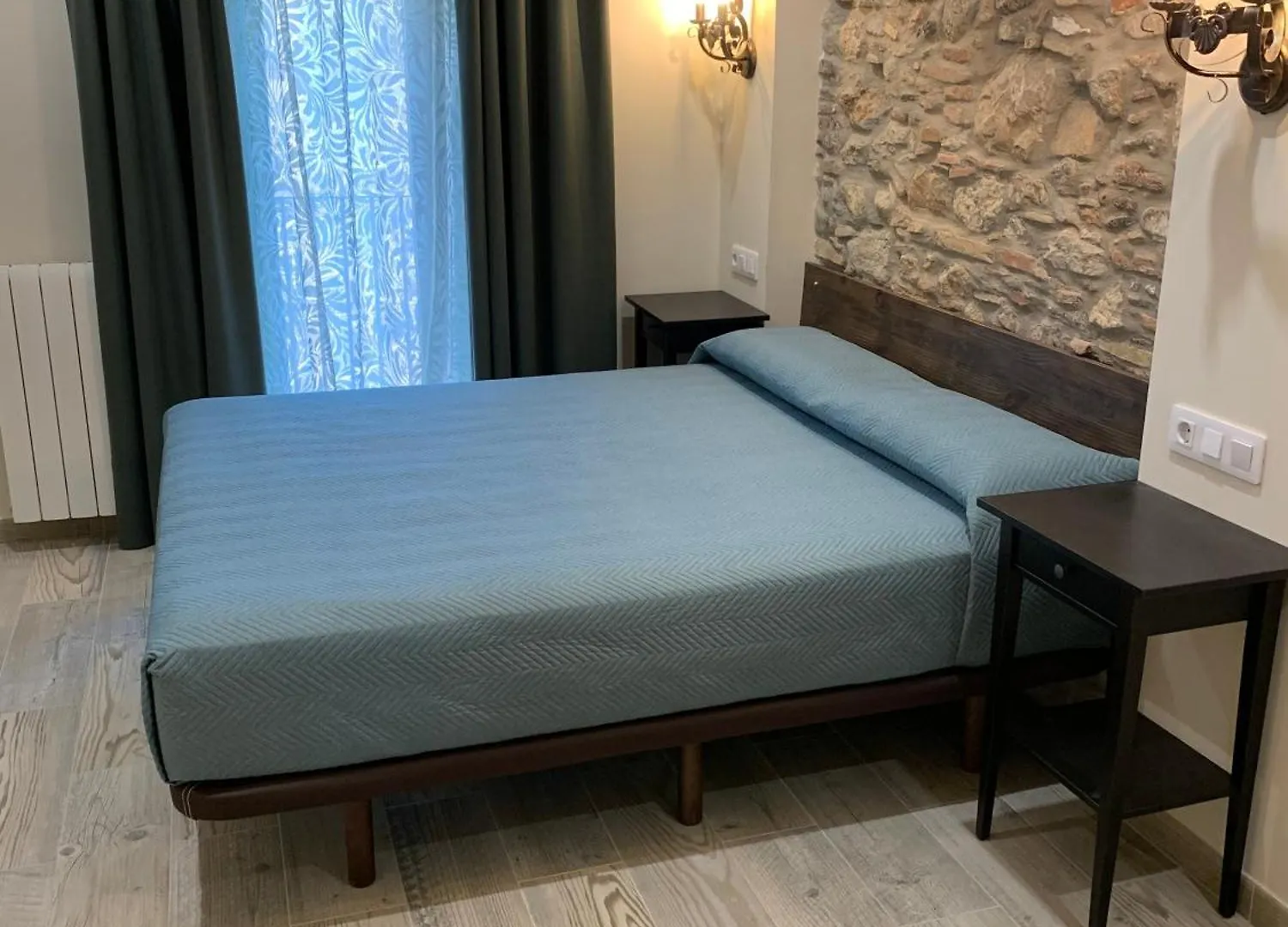 Hostal Milana 지로나