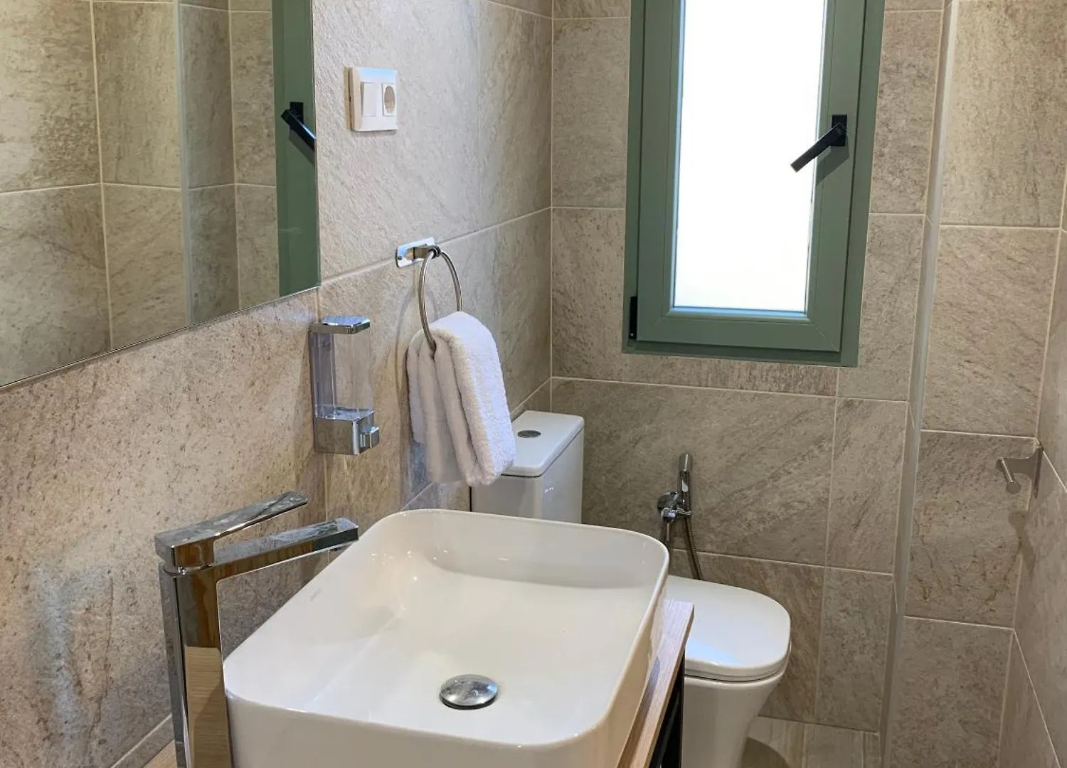 Hostal Milana Girona Spagna