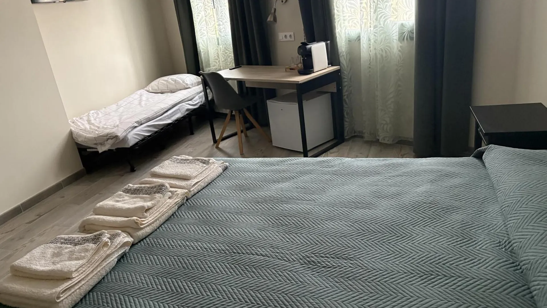 Hostal Milana Girona 0*,  Spagna